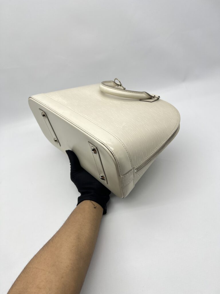 Louis Vuitton Alma PM Epi White SHW
