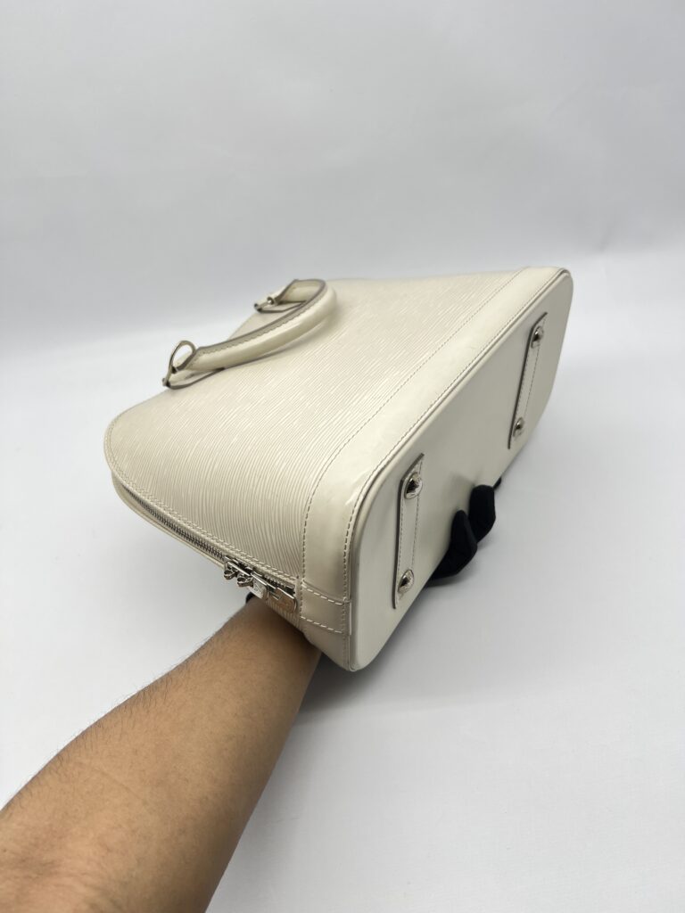 Louis Vuitton Alma PM Epi White SHW