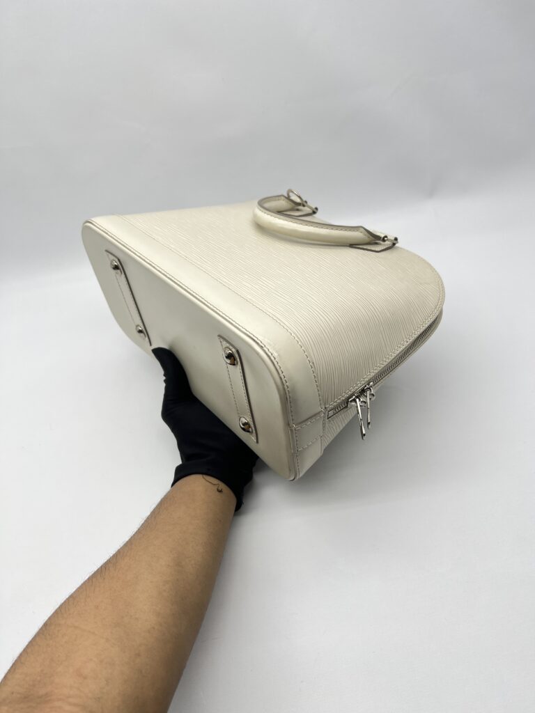 Louis Vuitton Alma PM Epi White SHW