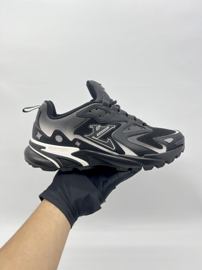 Louis Vuitton Runner Tatic Sneakers Noir