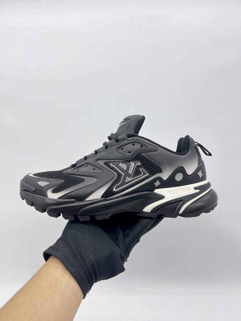 Louis Vuitton Runner Tatic Sneakers Noir