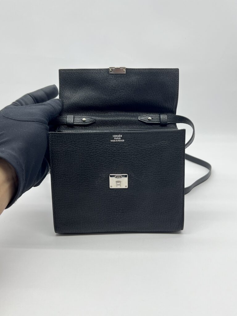 Hermes Sac Clic 16 Chevre Mysore Noir PHW