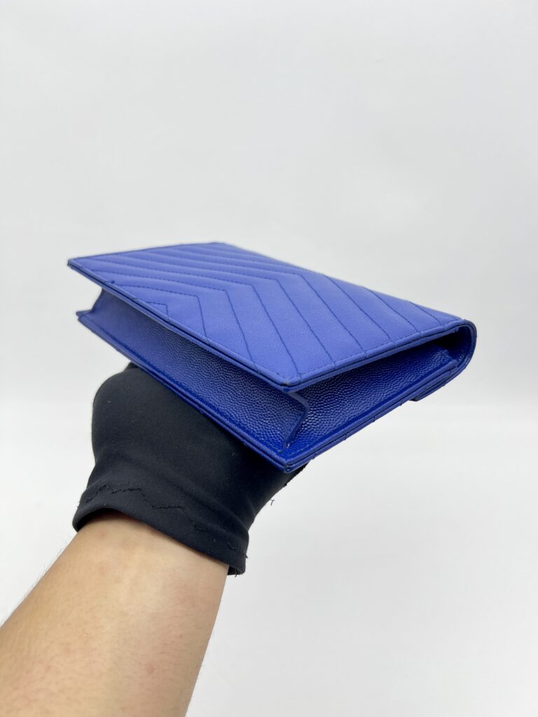 Saint Laurent WOC 19 Grained Blue GHW