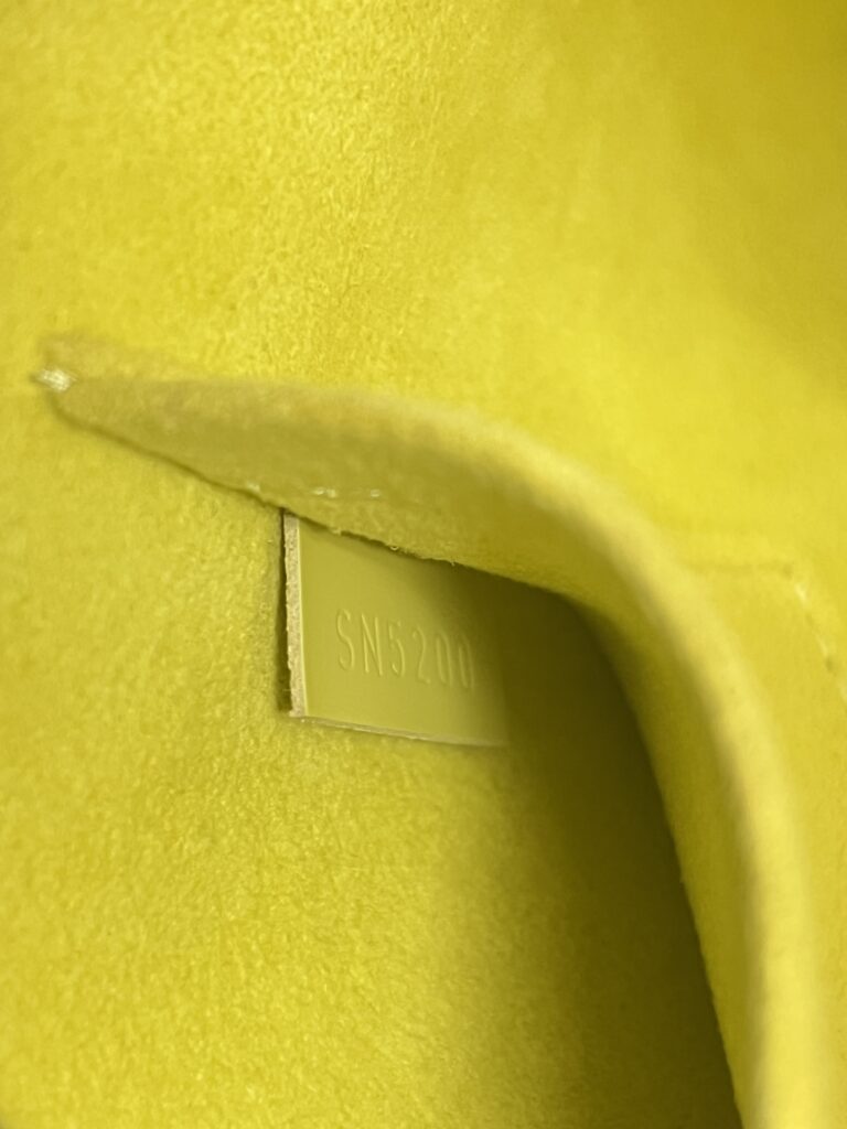 Louis Vuitton Alma BB Epi Pistache SHW