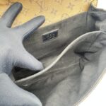 Louis Vuitton Metis MM Monogram Reverse GHW