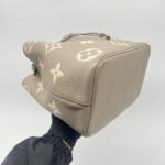 Louis Vuitton Neo Noe MM Monogram Empreinte Giant Tourterelle Creme GHW