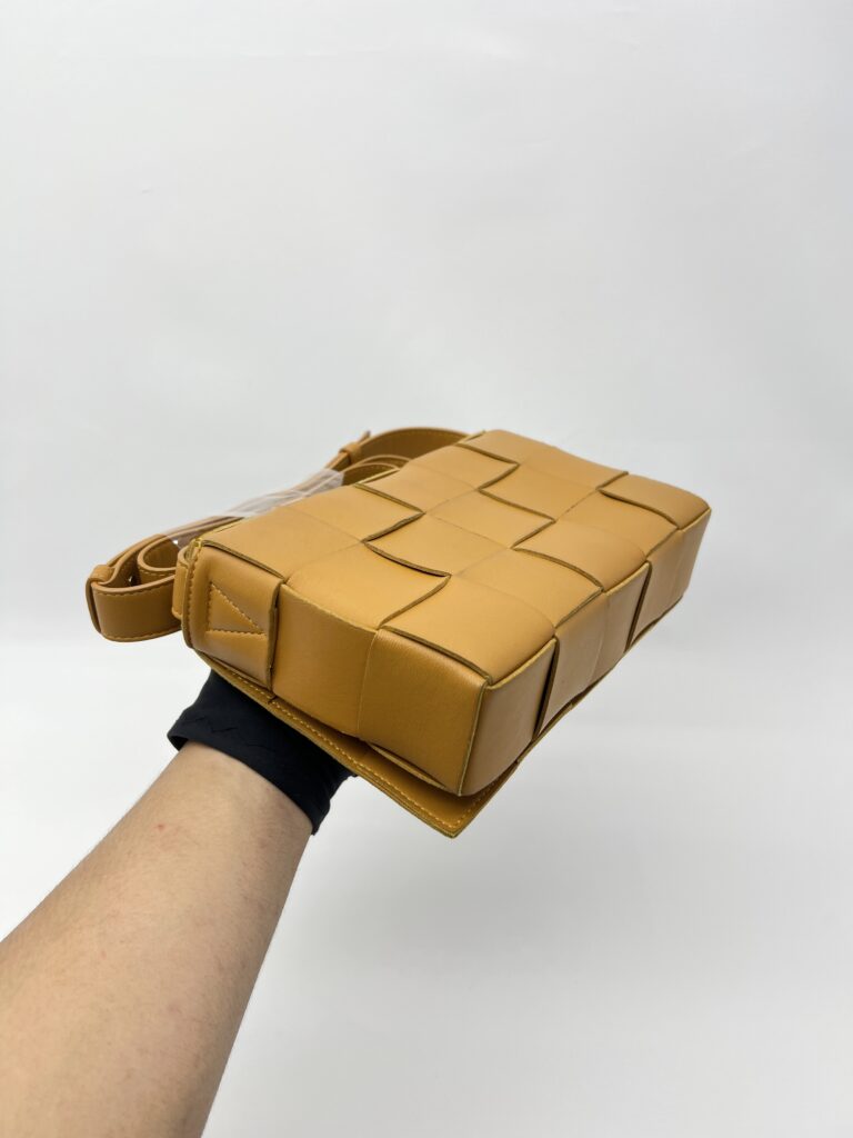 Bottega Veneta Cassette Light Brown GHW