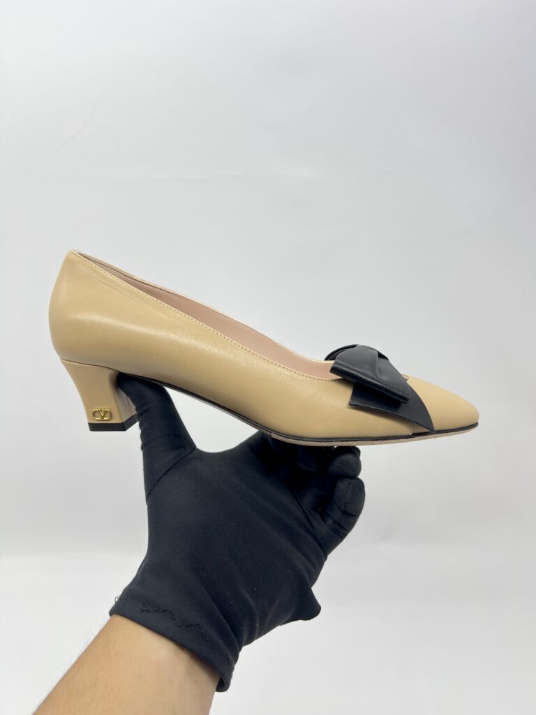 Velentino Bowow 45 Pump Heels Nude Black