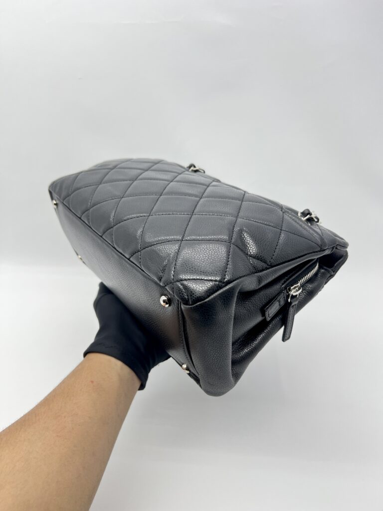 Chanel Timeless CC Tote Caviar Black SHW