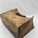 Louis Vuitton On The Go MM Giant Monogram Reverse GHW