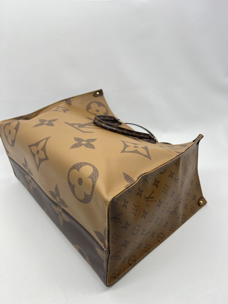 Louis Vuitton On The Go MM Giant Monogram Reverse GHW