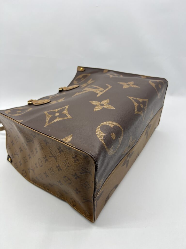 Louis Vuitton On The Go MM Giant Monogram Reverse GHW