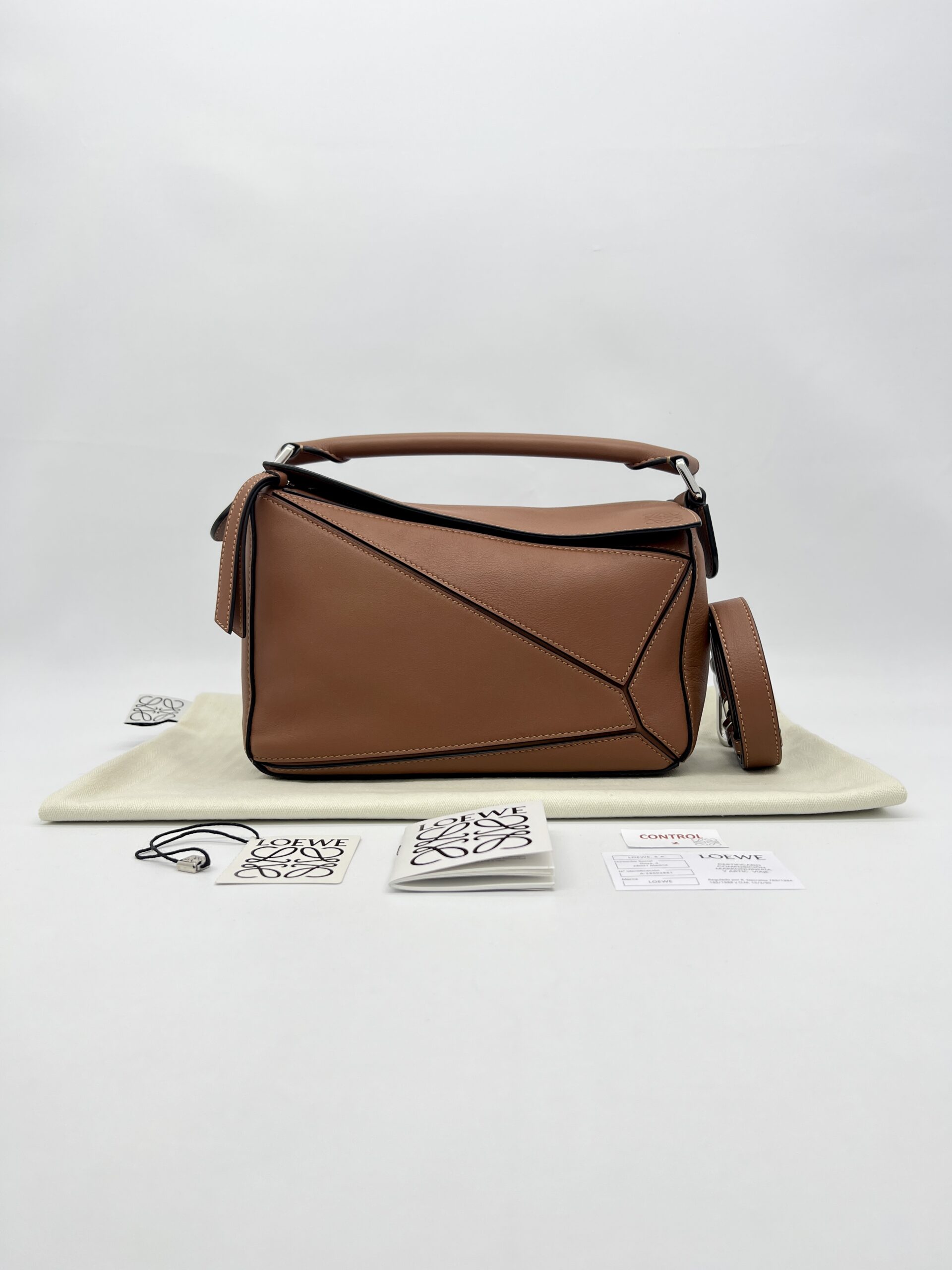 Loewe Puzzle Small Calfskin Tan SHW