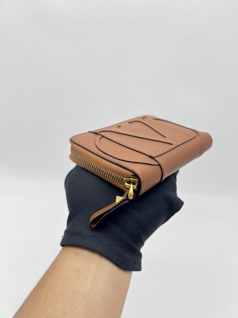 Valentino Vlogo Zip Wallet Brown GHW
