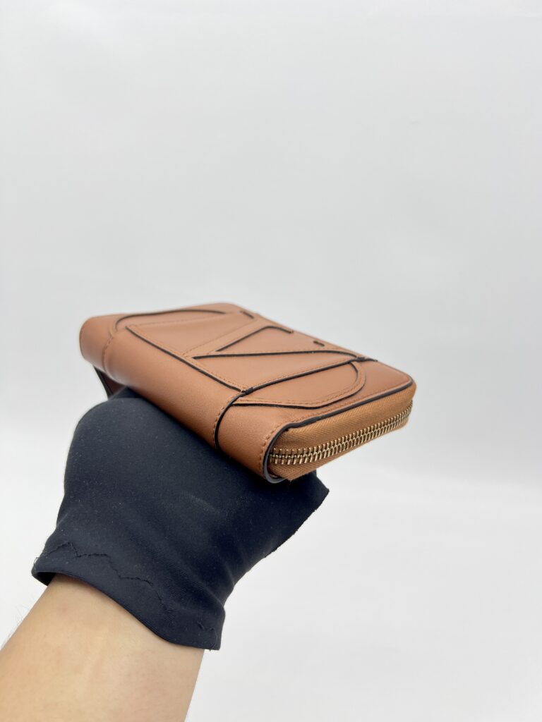 Valentino Vlogo Zip Wallet Brown GHW