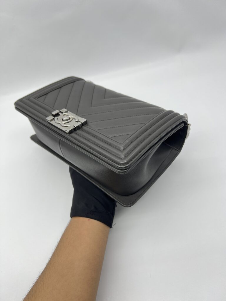 Chanel Boy 25 Chevron Black SHW