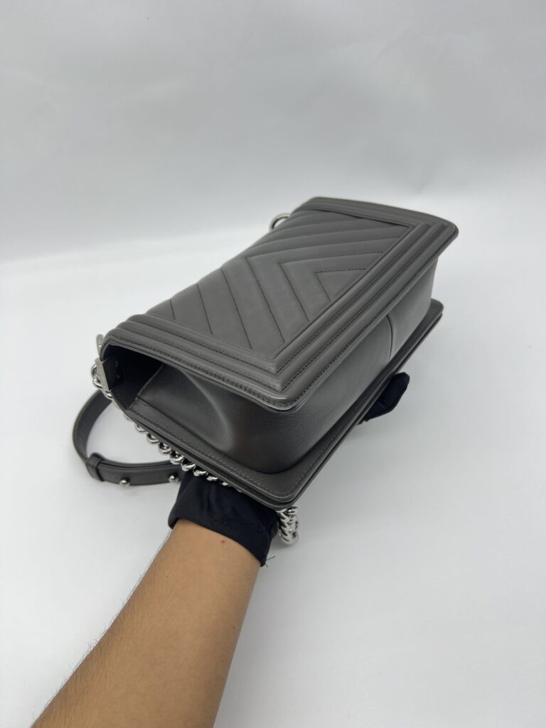 Chanel Boy 25 Chevron Black SHW