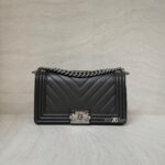 Chanel Boy 25 Chevron Black SHW