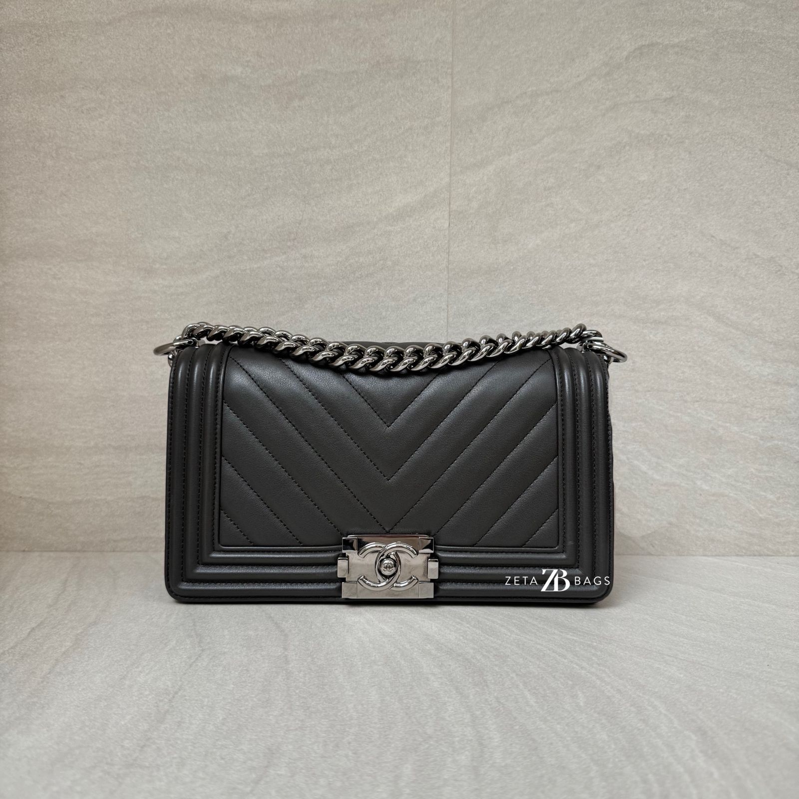 Chanel Boy 25 Chevron Black SHW