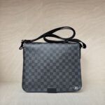 Louis Vuitton District Messenger Damier Graphite SHW