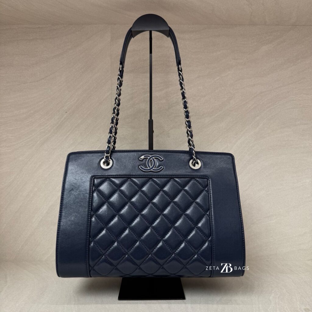 Chanel Mademoiselle Vintage Bag Navy SHW