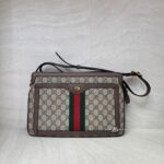 Gucci Crossbody Shoulder Bag GG Supreme GHW