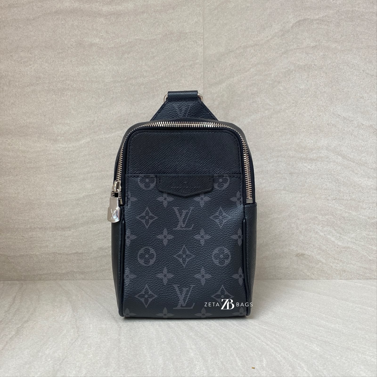Louis Vuitton Outdoor Slingbag Taigarama Noir Monogram Eclipse SHW