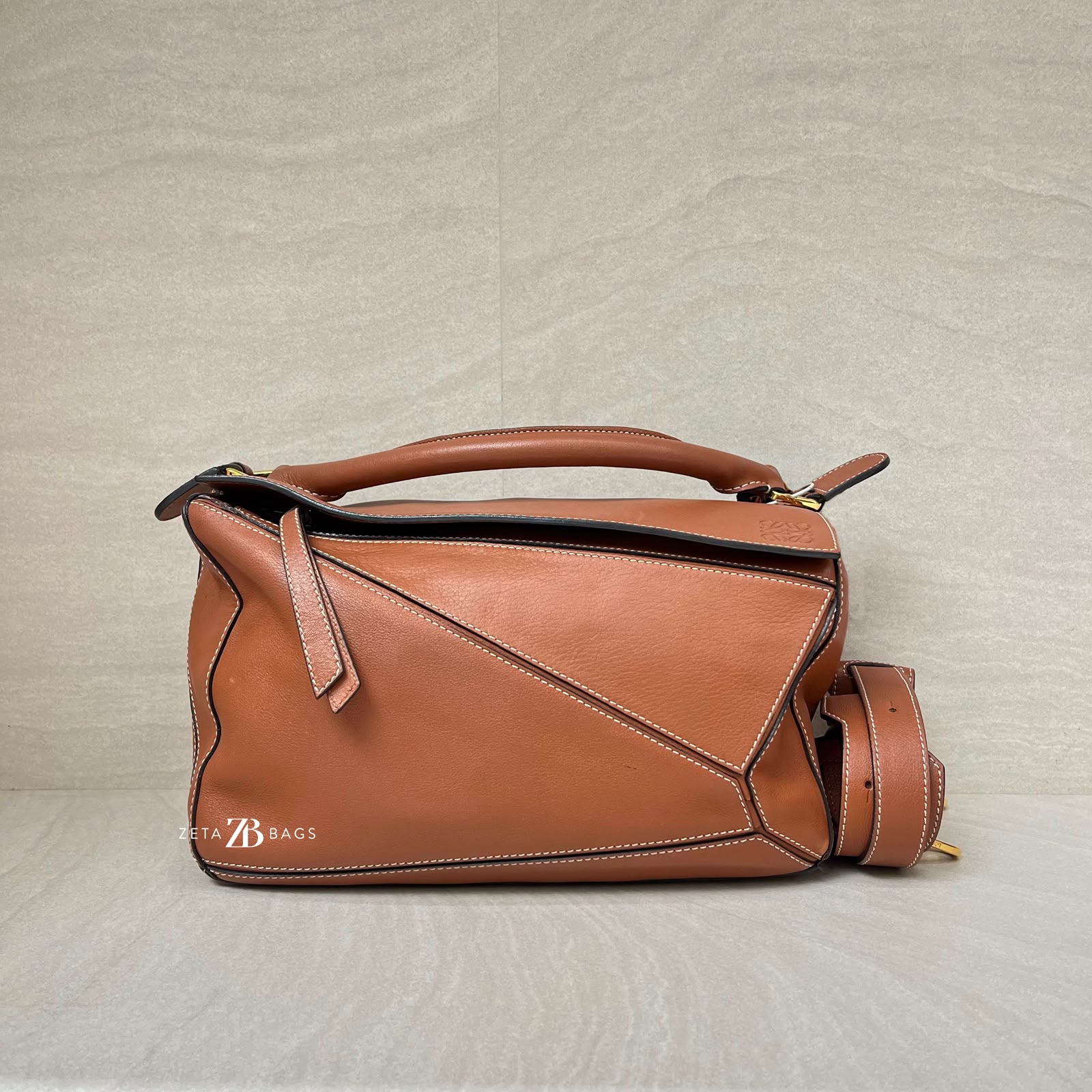 Loewe Puzzle Medium Tan GHW