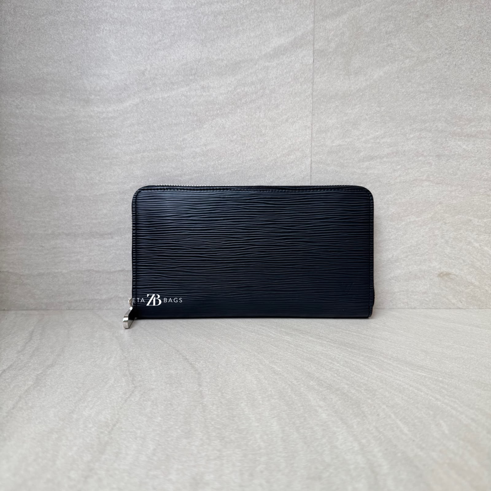 Louis Vuitton Zippy Organizer Wallet Epi Black SHW