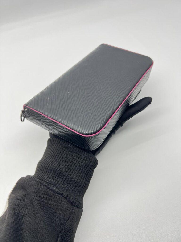 Louis Vuitton Pochette Félicie GM Epi Black Pink