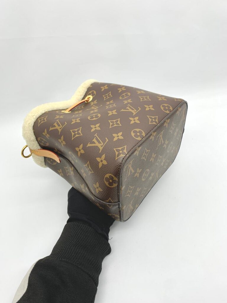 Louis Vuitton Neo Noe BB Monogram Shearling Cozygram With Chip