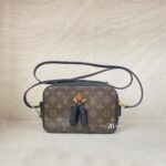 Louis Vuitton Saintonge Monogram Black GHW