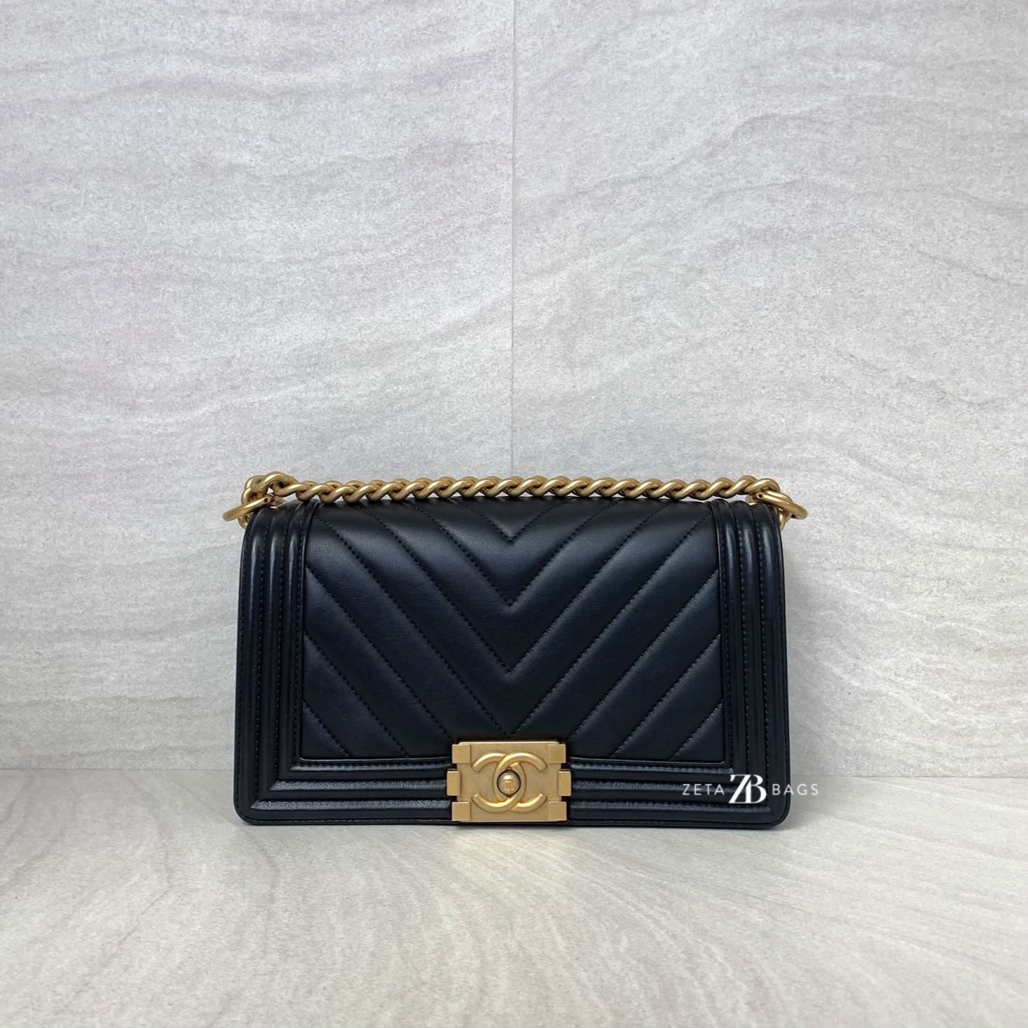 Chanel Boy 25 Chevron Black GHW