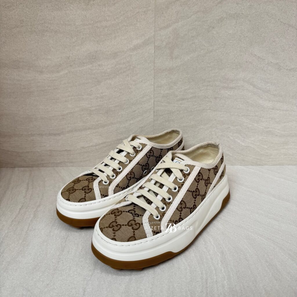 Gucci Tennis 1977 GG Supreme Beige