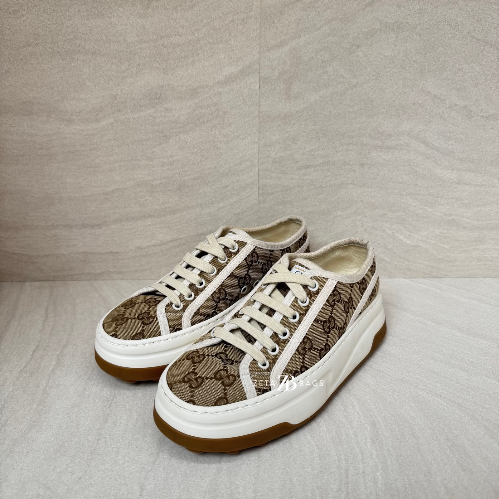 Gucci Tennis 1977 GG Supreme Beige