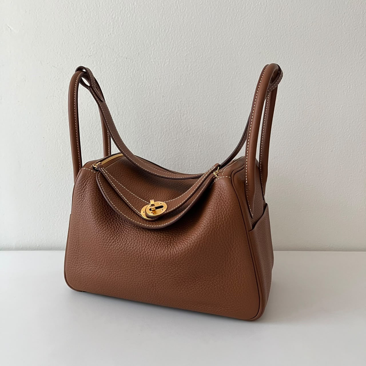 Hermes Lindy 26 Gold Clemence On GHW
