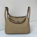 Hermes Lindy 26 Trench Clemence Palladium Hardware