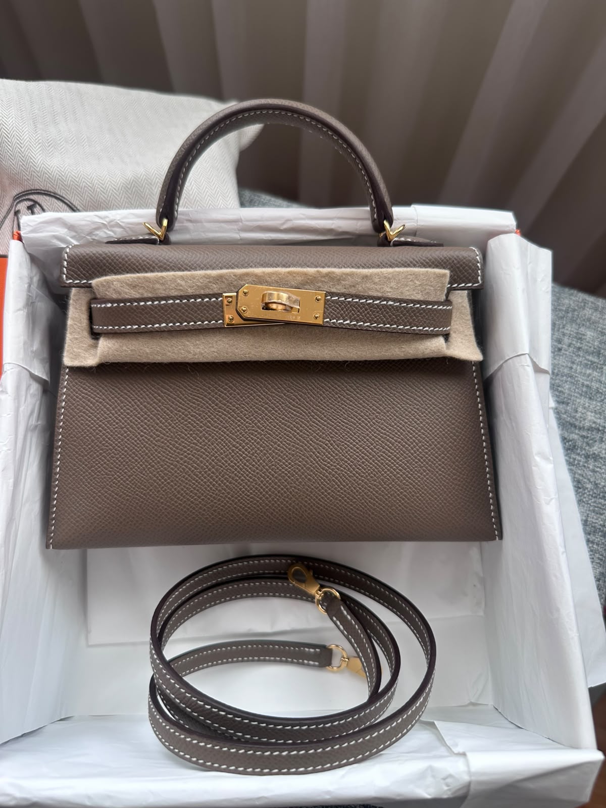 Hermes Kelly 20 Etoupe Epsom Gold Hardware