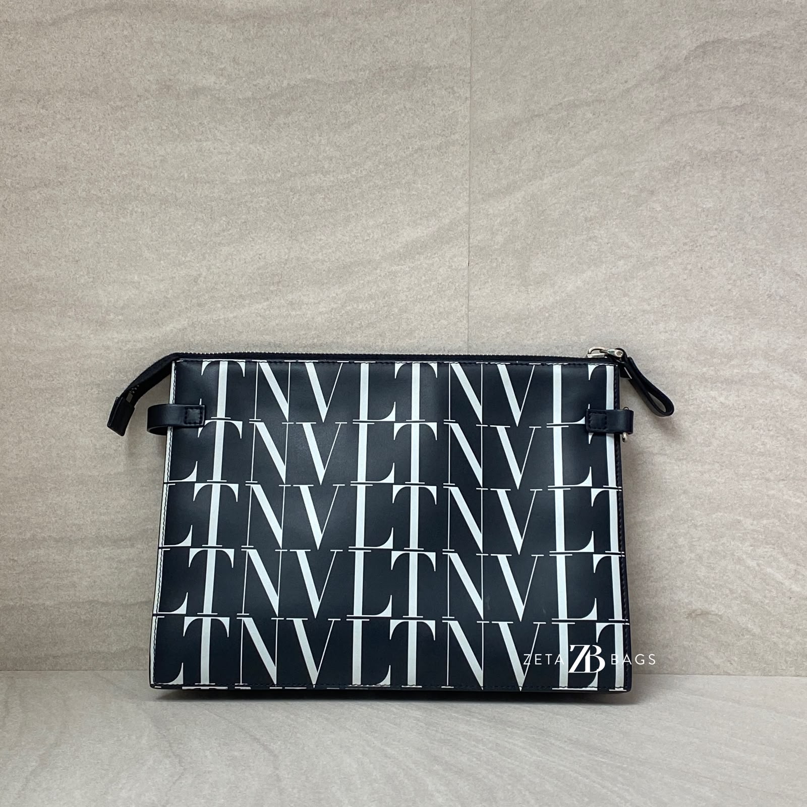 Valentino Garavani Vltn Times Zipper Black White SHW