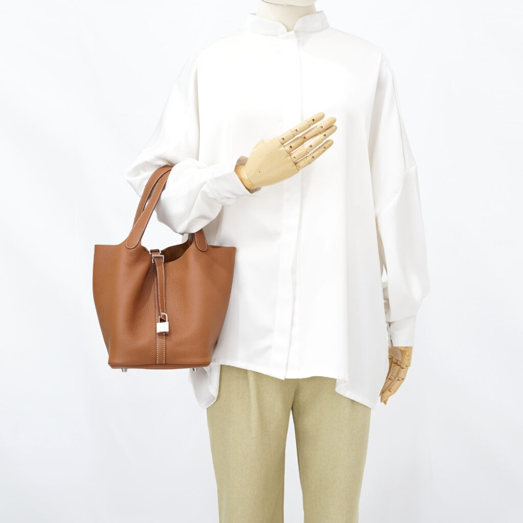 Hermes Picotin 22 Clemence Gold PHW