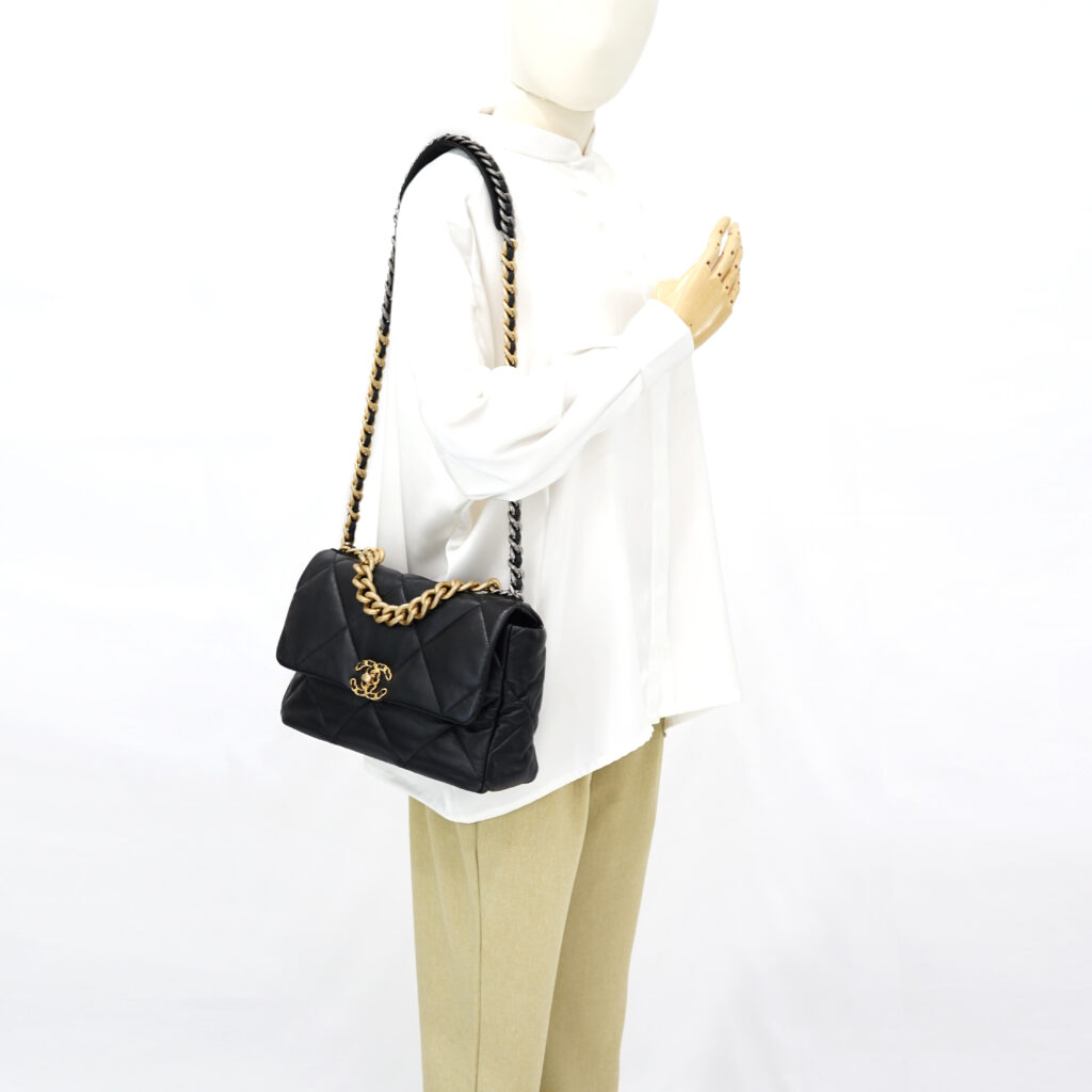 Chanel C19 Large Black