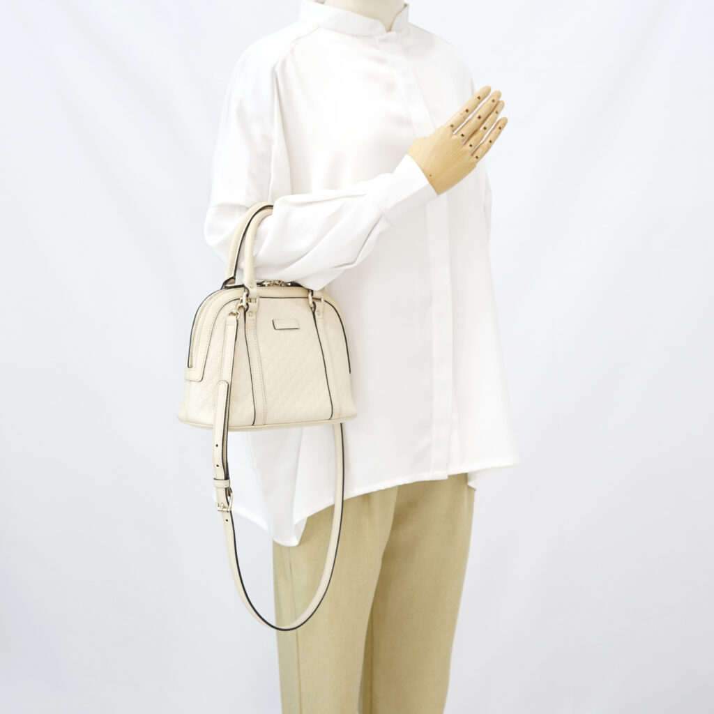 Gucci Alma Dome Microguccissima Ivory LGHW
