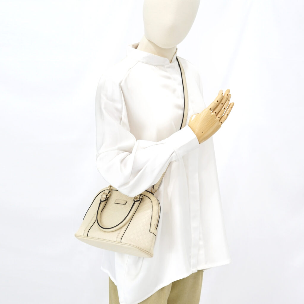 Gucci Alma Dome Microguccissima Ivory LGHW