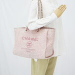 Chanel Deauville Medium Raffia Pink GHW