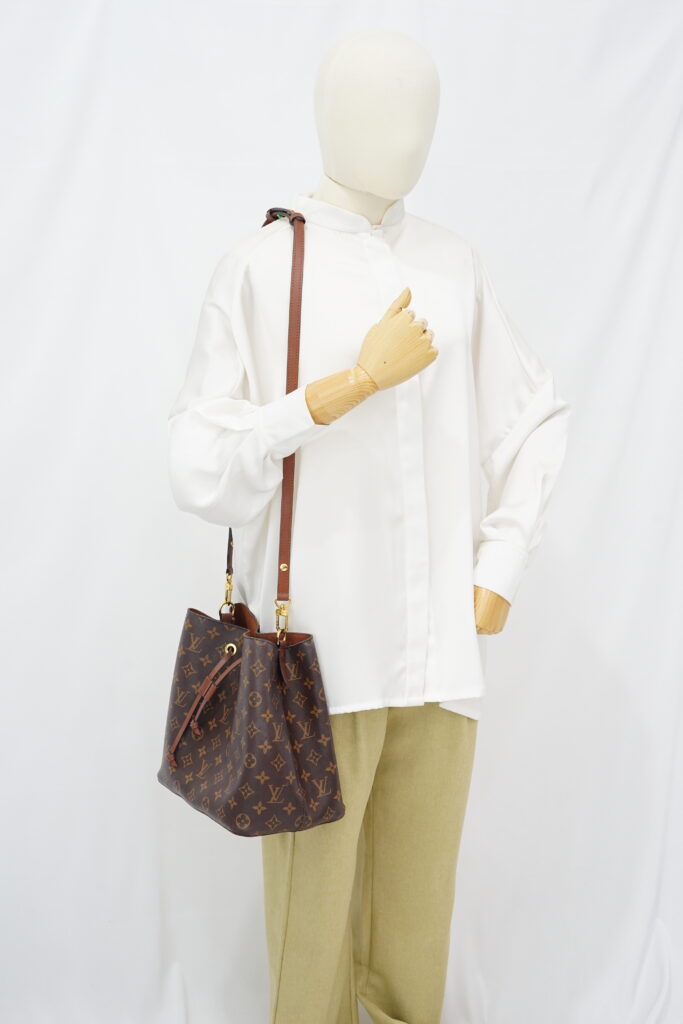 Louis Vuitton Neo Noe MM Monogram Caramel GHW