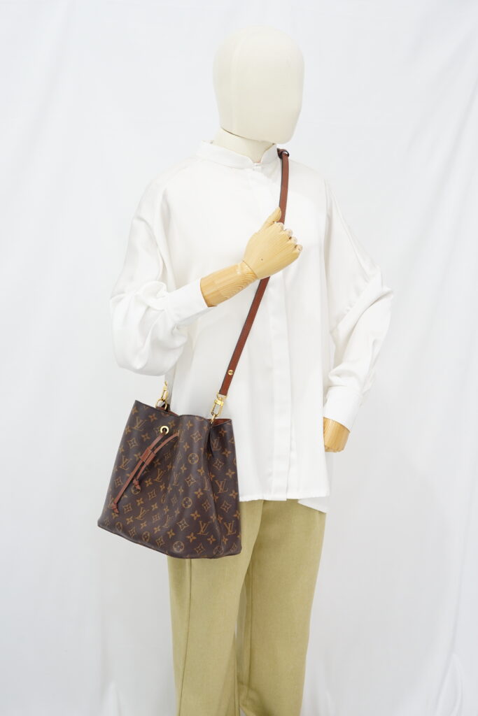 Louis Vuitton Neo Noe MM Monogram Caramel GHW