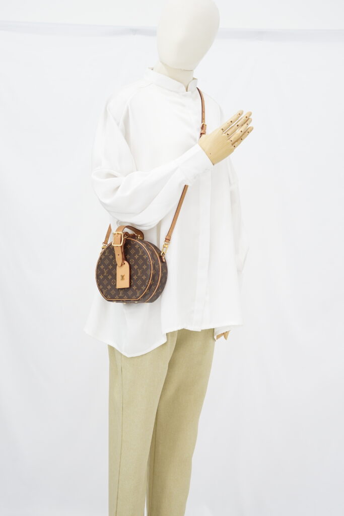 Louis Vuitton Boite Chapeau Monogram GHW
