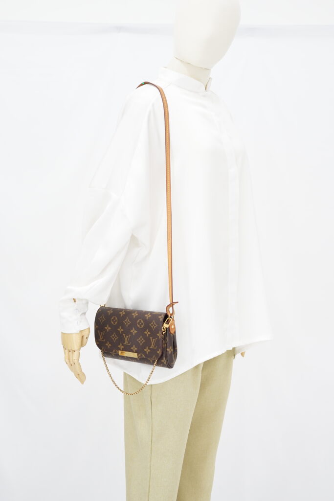 Louis Vuitton Favorite MM Monogram GHW