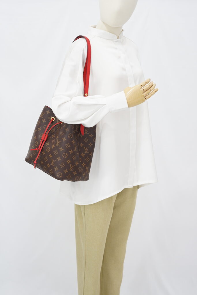 Louis Vuitton Neo Noe MM Monogram Coquelicot GHW