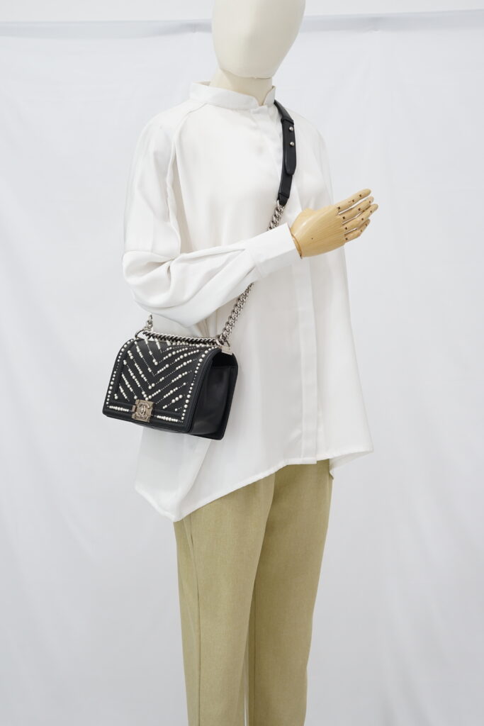Chanel Boy 25 Lambskin Pearl Black SHW